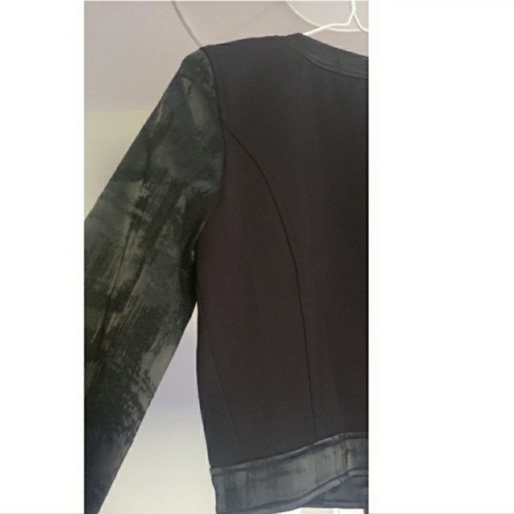 COPY - Cluny Bomber Jacket *Vintage* - Picture 5 of 11